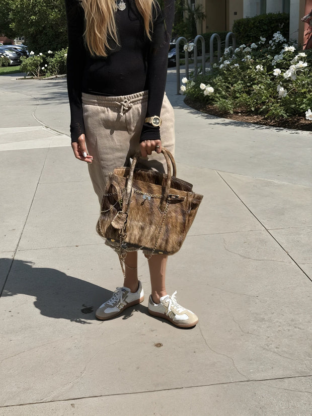Vintage Luxe Cowhide Tote – Statement Carryall with Chain Detail